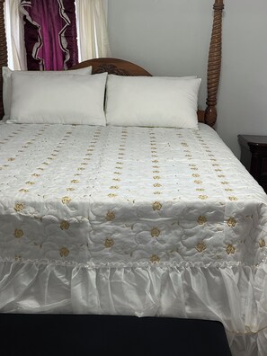 2 chambres, fer et planche à repasser, Wi-Fi, literie fournie