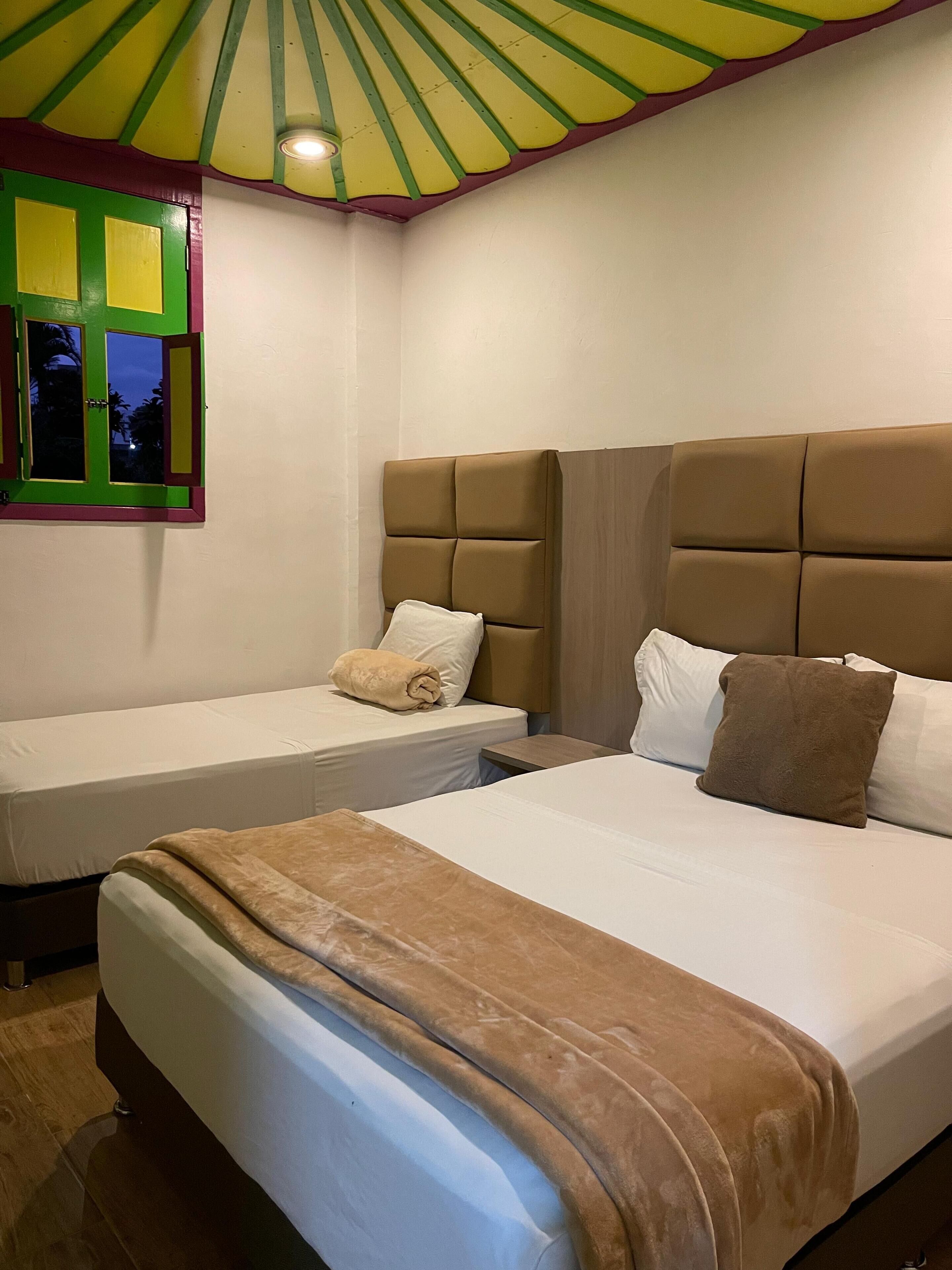 Tremannsrom – comfort, hageutsikt | Individuelt dekorert, individuelt innredet og wi-fi (inkludert)