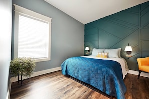 2 bedrooms, iron/ironing board, travel cot, WiFi