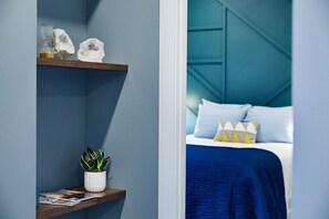 2 bedrooms, iron/ironing board, travel cot, WiFi