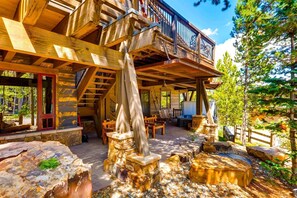 Exterior - Breck_a_mine_shaft (Breckenridge)