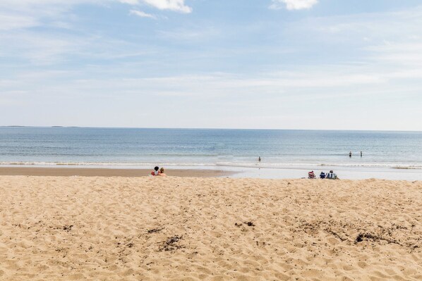 Una spiaggia nelle vicinanze