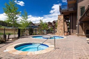 Exterior - Crystal Peak 2 Bedroom Condo at Peak 7 (Breckenridge)