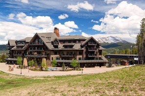 Exterior - Crystal Peak 2 Bedroom Condo at Peak 7 (Breckenridge)