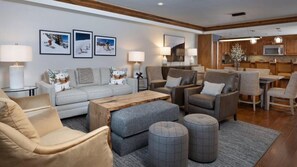 Exterior - Vail Village Gravity Haus 3 Bedroom Residence (Vail)