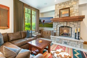 Exterior - Vail_gore_creek_bergrose_5bd (Vail)