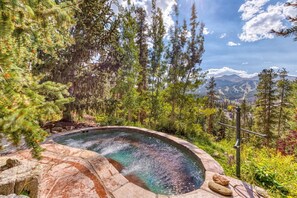 Exterior - Breckenridge 5 Bedroom Luxury Home w/ Hot Tub & Views! (Breckenridge)