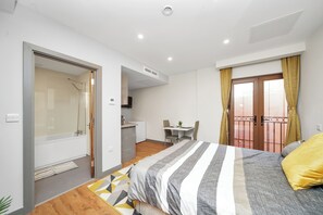 1 bedroom, free WiFi, bed sheets