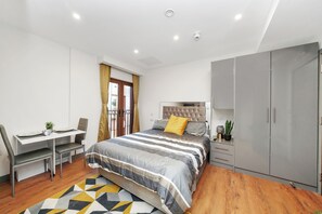 1 bedroom, free WiFi, bed sheets