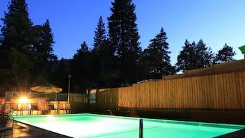 Seasonal outdoor pool