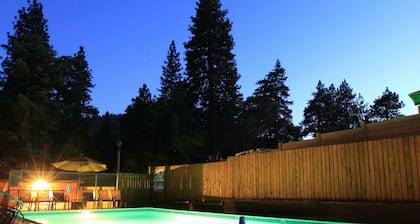 Sleepy Hollow Cabins and Hotel