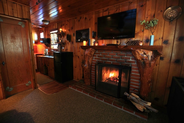 Cabin: Pine Hut | Living area | Flat-screen TV