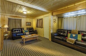 Cabin: Blue Bird | Living area | Flat-screen TV - Sleepy Hollow Cabins and Hotel (Crestline)