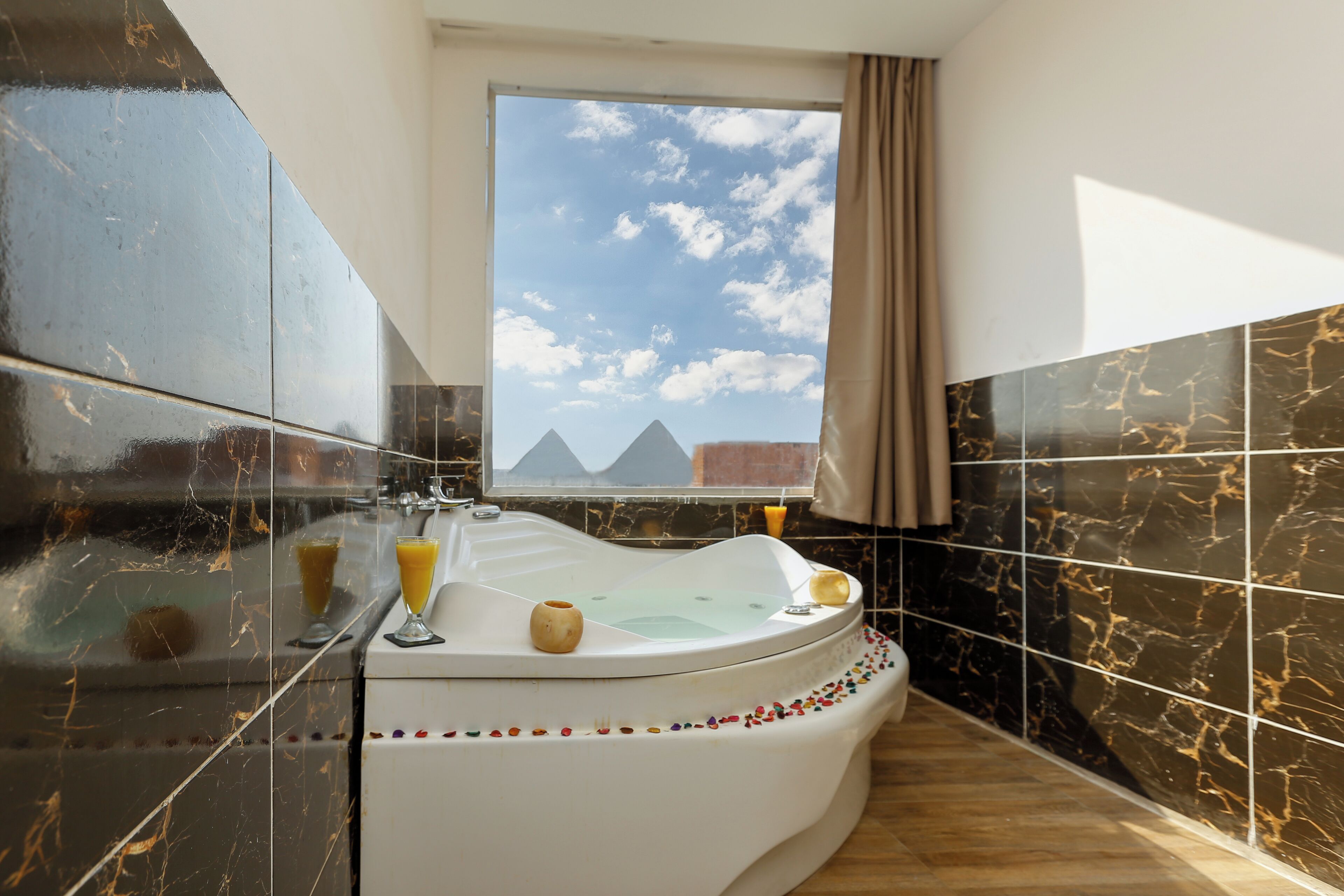 إطلالة على الجبل