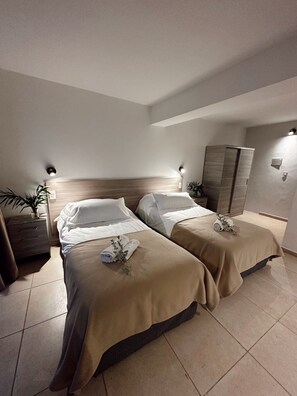 Classic Double Room | Bathroom - Posada Pinar de Besares (Chacras de Coria)
