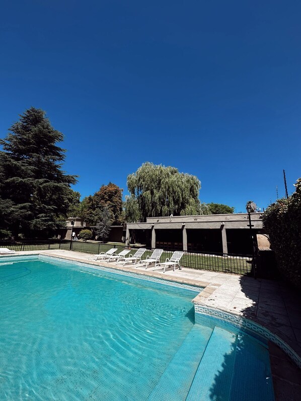 Exterior - Posada Pinar de Besares (Chacras de Coria)