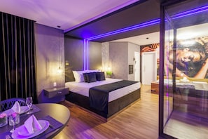 Premium Room | In-room dining - Medieval Motel SPA (Porto Alegre)