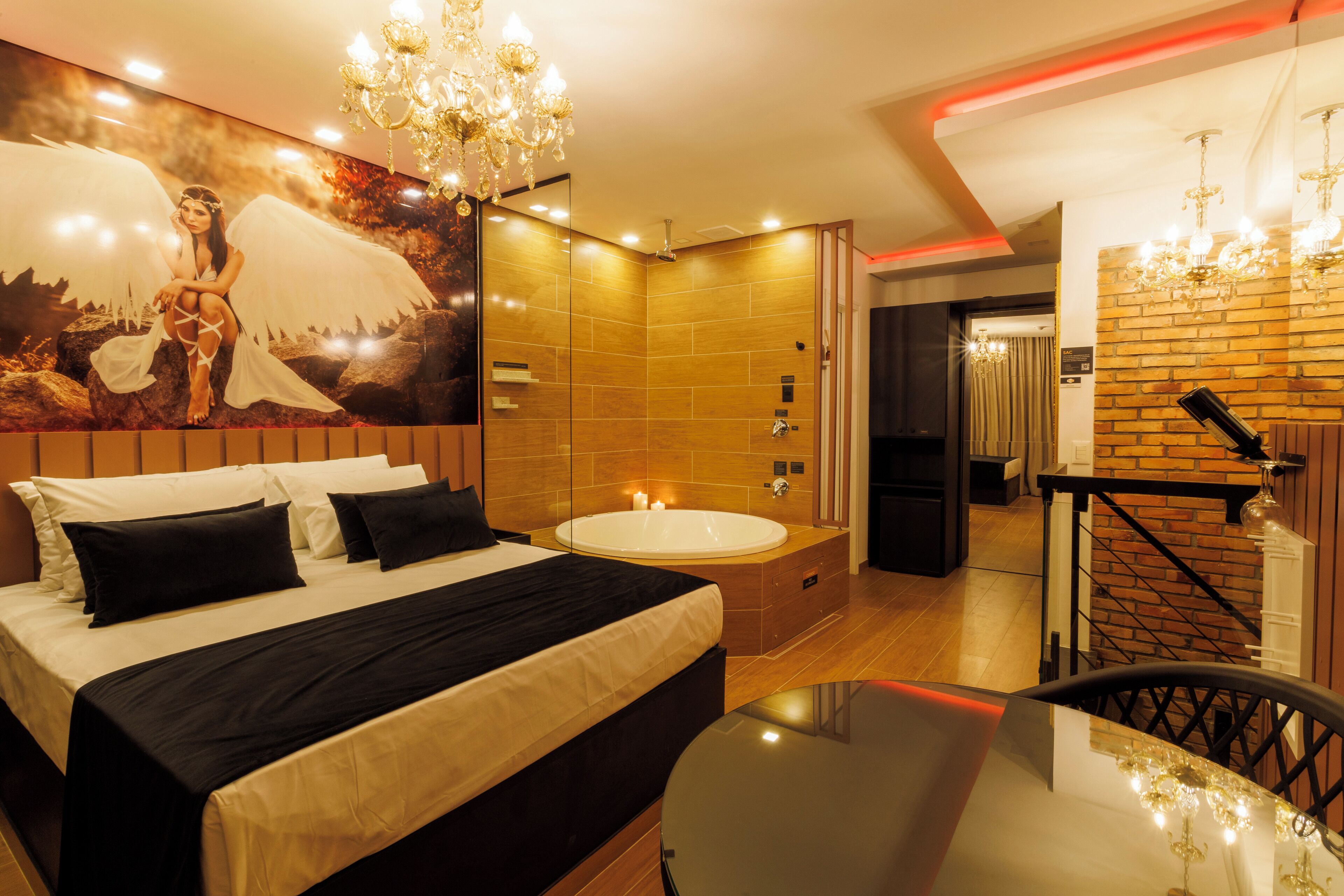 Deluxe Room | Bathroom | Hair dryer, bathrobes, slippers, towels