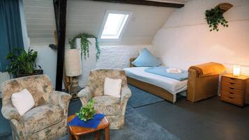 2 bedrooms, WiFi, bed sheets