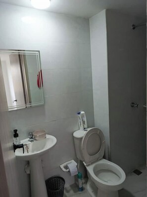 Towels, soap, toilet paper