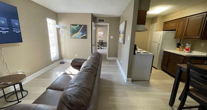 Stylish 1BR: Comfort & Style