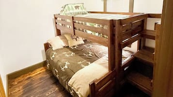 2 bedrooms, WiFi, bed sheets