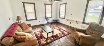 Cozy river front log cabin close to, Seneca Rocks, Dolly Sods, Spruce Knob