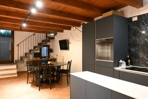 Fridge, oven, dishwasher