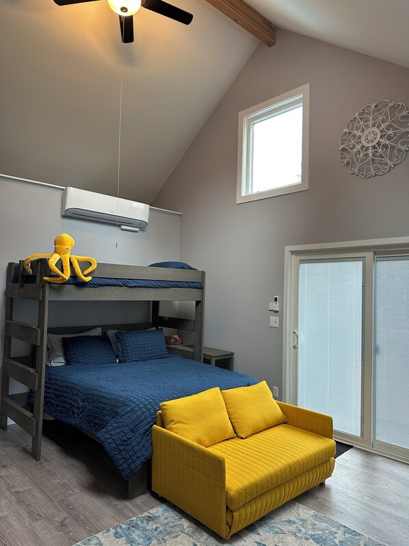 1 bedroom, free WiFi, bed sheets