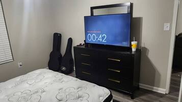 1 soverom, strykejern/-brett, wi-fi og sengetøy