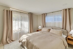 4 bedrooms, iron/ironing board, travel cot, free WiFi