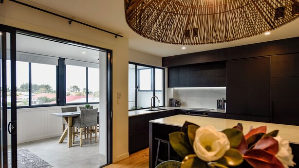 Unclassified image, 1 of 27, button - Luxury accommodation close to the beach and main street. (Kingston SE)