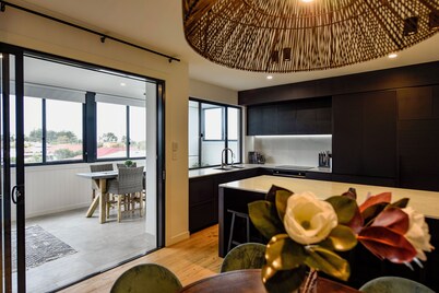 Luxury accommodation close to the beach and main street.