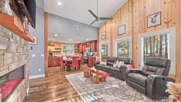 Smart TV, fireplace, stereo
