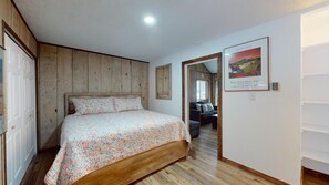 1 chambre, fer et planche à repasser, lit parapluie, Wi-Fi gratuit