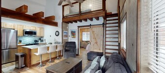 Close to Lifts | In Town | Angel Fire Chalet 20