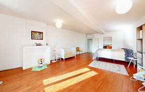 4 Schlafzimmer, Bügeleisen/Bügelbrett, Reisekinderbett, kostenloses WLAN