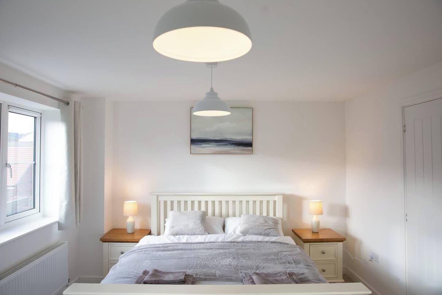 4 bedrooms, iron/ironing board, free WiFi