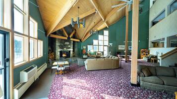 Smart TV, fireplace, video games, table tennis