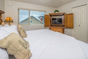 3 quartos, ferros/tábuas de passar roupa, Wi-Fi de cortesia