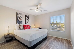 5 bedrooms, desk, iron/ironing board, travel crib