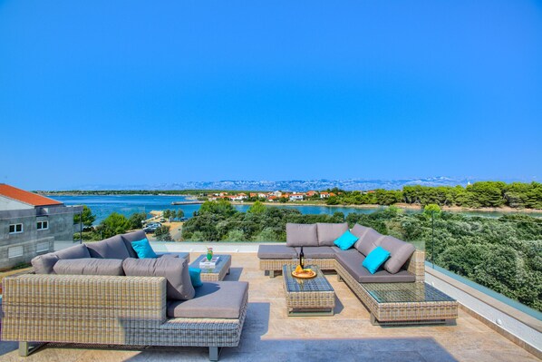 Terrace/patio - Beautiful villa Tamaria with heated pool and roof terrace (Zaton)