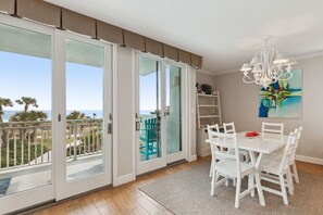 Dining - 1364 Shipwatch- Hosted by Moore AI Rentals (Fernandina Beach)