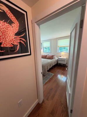 3 bedrooms, iron/ironing board, travel crib, WiFi (free)