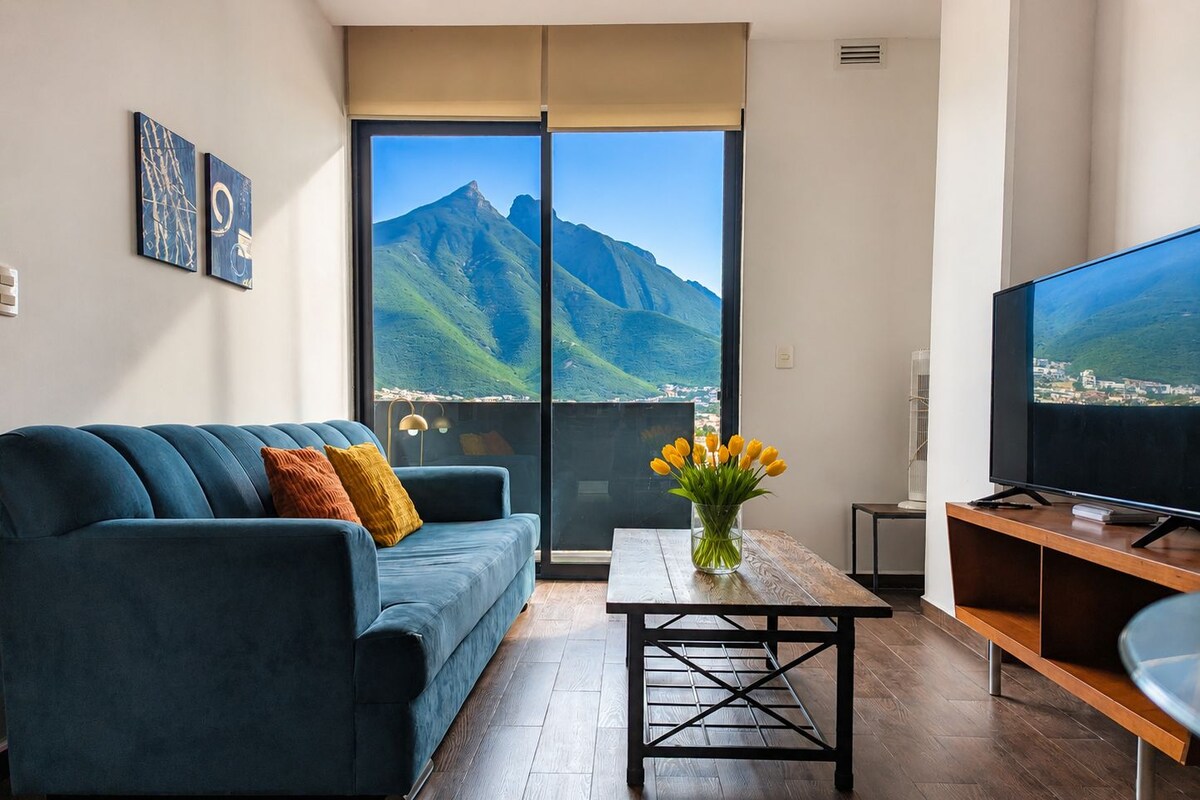Premium Apartment, 1 King Bed, Balcony, Mountain View | Living area | Smart TV, streaming services