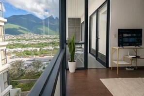 Leilighet – business, 2 soverom, balkong, fjellutsikt | Balkong