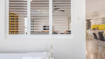 House, 4 Bedrooms | 4 bedrooms, individually decorated, individually furnished