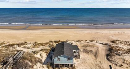 5817- Bunch of Fun, Pet-Friendly Oceanfront Retreat in Nags Head
