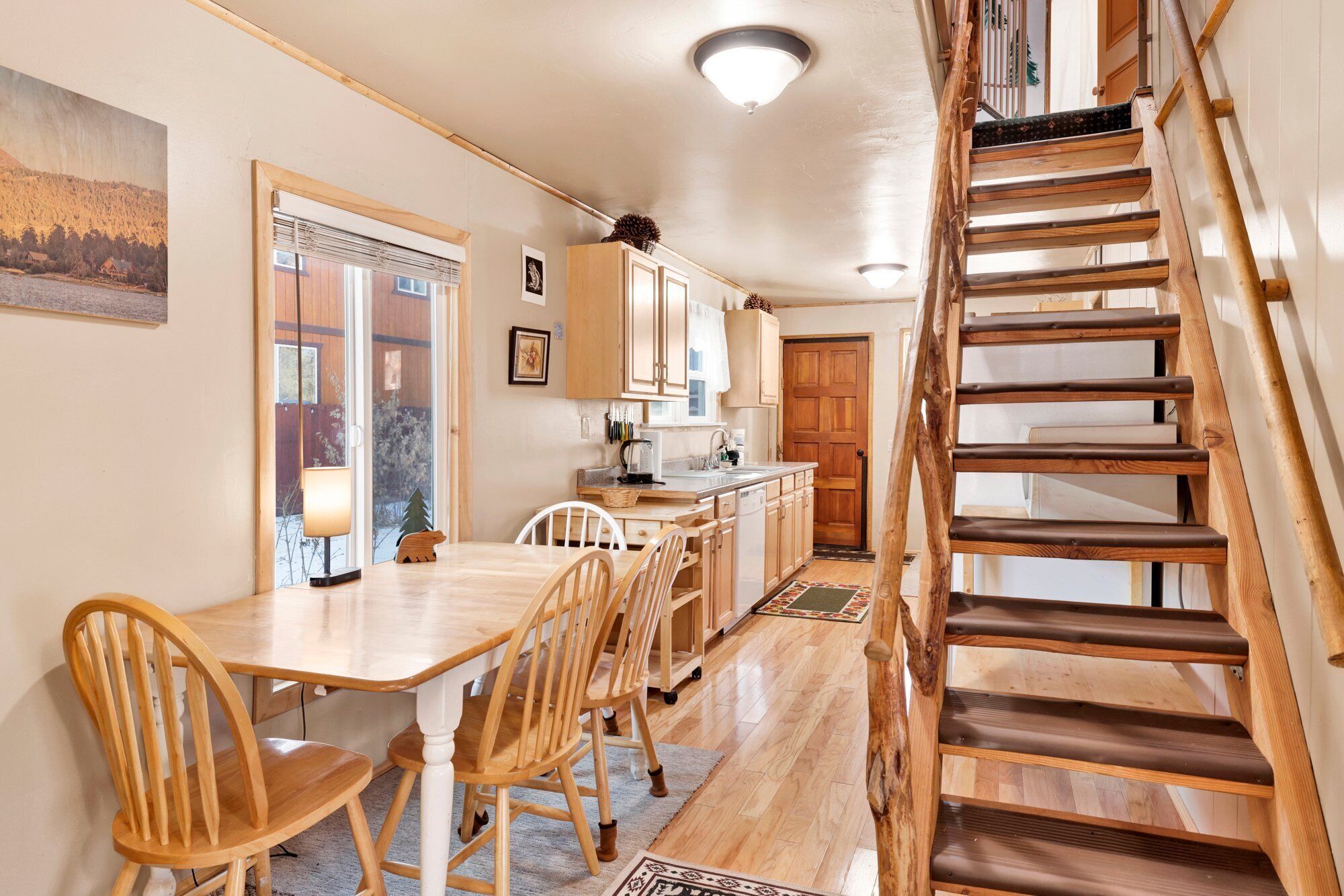 冰箱、微波炉、烤箱、炉灶