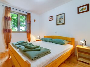 2 bedrooms, Internet